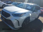 ✅ 2022 Toyota Highlander XSE • VIN: 5TDLZRBH8NS244932 • Lot: 43438441. Wystawiony na IAAI z przebiegiem 34 099 mil. Bezpłatny archiwum sprzedaży aukcyjnych z USA i szczegółowy raport historii pojazdu na DreamBid. Zdjęcie 2.