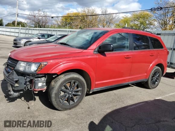 ✅ 2019 Dodge Journey SE • VIN: 3C4PDCBB9KT870791 • Lot: 86898505. Wystawiony na Copart z przebiegiem 107 948 mil. Bezpłatny archiwum sprzedaży aukcyjnych z USA i szczegółowy raport historii pojazdu na DreamBid. Zdjęcie 1.