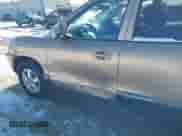 2002 Hyundai Santa Fe GLS z VIN KM8SC73D62U316002, wystawiony jako IAAI lot #41249855 z przebiegiem Nie podano mil oraz . Historia ofert i sprzedaży dostępna na DreamBid. Obrazek 6.