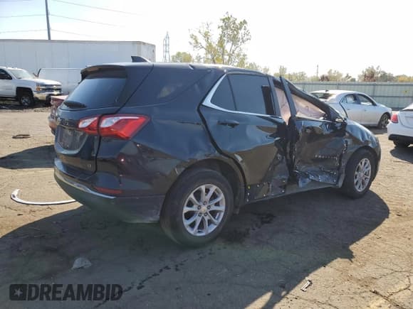 ✅ 2021 Chevrolet Equinox LT • VIN: 3GNAXKEV6ML345596 • Lot: 82462105. Wystawiony na Copart z przebiegiem 56 054 mil. Bezpłatny archiwum sprzedaży aukcyjnych z USA i szczegółowy raport historii pojazdu na DreamBid. Zdjęcie 3.