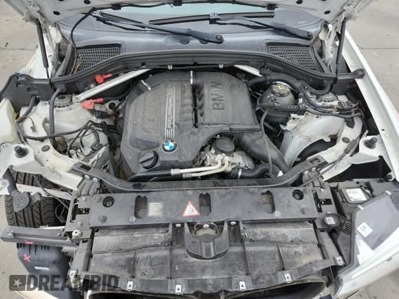 ✅ 2016 BMW X4 xDrive35i • VIN: 5UXXW5C54G0N91900 • Lot: 80206645. Listed on Copart with 120,561 mi. Free auction sales archive from the USA and detailed vehicle history report at DreamBid. Image 12.