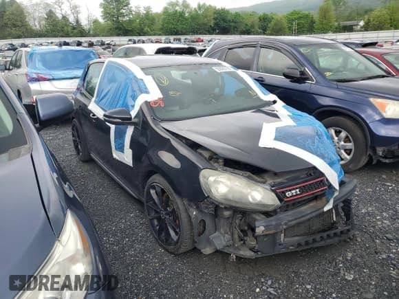 ✅ 2011 Volkswagen Golf GTI w/Sunroof • VIN: WVWEV7AJ6BW035245 • Лот: 55928795. Опубликован ранее на Copart с пробегом 187 700 миль. Бесплатный доступ к архиву аукционных продаж из США и подробный отчёт об истории автомобиля на DreamBid. Изображение 4.