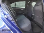 ✅ 2021 Toyota Corolla SE • VIN: 5YFS4MCE9MP070877 • Lot: 90032795. Wystawiony na Copart z przebiegiem 80 125 mil. Bezpłatny archiwum sprzedaży aukcyjnych z USA i szczegółowy raport historii pojazdu na DreamBid. Zdjęcie 10.