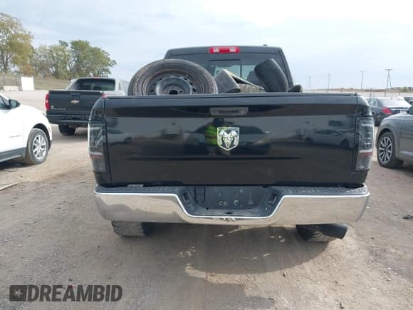 ✅ 2009 Dodge 1500 ST • VIN: 1D3HV18P39S784744 • Лот: 43485901. Опубликован ранее на IAAI с пробегом 170 731 миль. Бесплатный доступ к архиву аукционных продаж из США и подробный отчёт об истории автомобиля на DreamBid. Изображение 17.