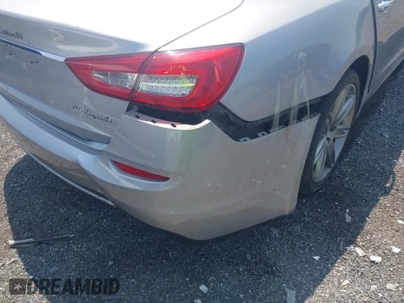 ✅ 2014 Maserati Quattroporte S Q4 • VIN: ZAM56RRAXE1116842 • Lot: 42732723. Wystawiony na IAAI z przebiegiem 63 430 mil. Bezpłatny archiwum sprzedaży aukcyjnych z USA i szczegółowy raport historii pojazdu na DreamBid. Zdjęcie 6.