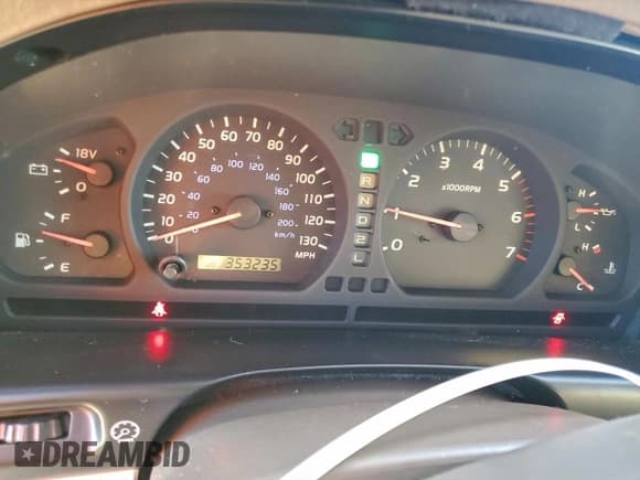 ✅ 1998 Toyota Land Cruiser • VIN: JT3HT05J4W0016341 • Lot: 96491115. Wystawiony na Copart z przebiegiem 353 235 mil. Bezpłatny archiwum sprzedaży aukcyjnych z USA i szczegółowy raport historii pojazdu na DreamBid. Zdjęcie 9.