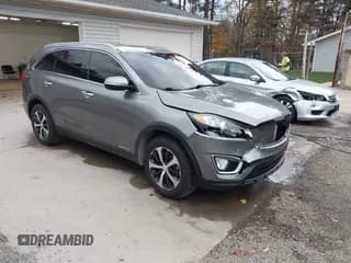 ✅ 2017 Kia Sorento EX • VIN: 5XYPHDA54HG308805 • Лот: 43625713. Опубликован ранее на IAAI с пробегом 183 182 миль. Бесплатный доступ к архиву аукционных продаж из США и подробный отчёт об истории автомобиля на DreamBid. Изображение 1.