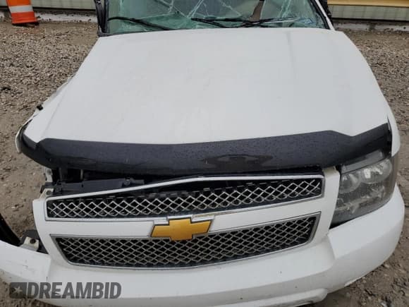 ✅ 2013 Chevrolet Suburban LT • VIN: 1GNSCJE09DR255852 • Lot: 70043984. Wystawiony na Copart z przebiegiem Nie podano. Bezpłatny archiwum sprzedaży aukcyjnych z USA i szczegółowy raport historii pojazdu na DreamBid. Zdjęcie 13.