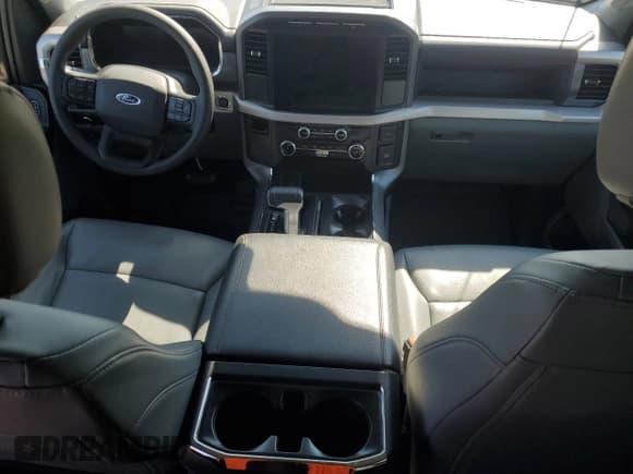 ✅ 2023 Ford F-150 Lightning Pro • VIN: 1FT6W1EVXPWG44485 • Лот: 80812585. Опубликован ранее на Copart с пробегом Не указан. Бесплатный доступ к архиву аукционных продаж из США и подробный отчёт об истории автомобиля на DreamBid. Изображение 8.