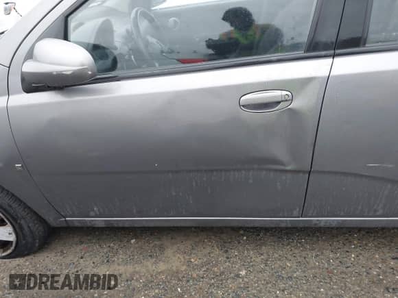 2007 Chevrolet Aveo LS with VIN KL1TD66607B771077, listed as a IAAI auction lot 43577902 with Not provided miles and . Bid and sale history available at DreamBid. Image 14.