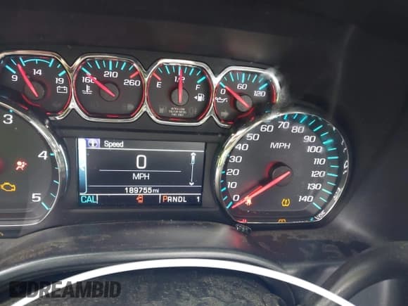 ✅ 2017 Chevrolet Silverado 2500HD LT • VIN: 1GC1KVEY4HF182790 • Lot: 42357385. Wystawiony na IAAI z przebiegiem 189 755 mil. Bezpłatny archiwum sprzedaży aukcyjnych z USA i szczegółowy raport historii pojazdu na DreamBid. Zdjęcie 15.