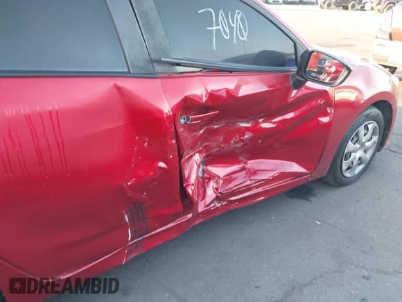 ✅ 2016 Mazda 3 i Sport • VIN: JM1BM1T72G1343375 • Lot: 43627040. Listed on IAAI with 137,020 mi. Free auction sales archive from the USA and detailed vehicle history report at DreamBid. Image 6.