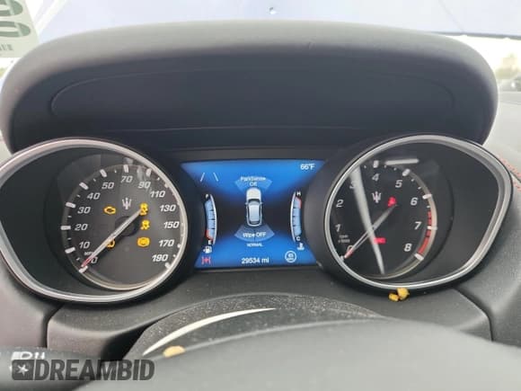 ✅ 2019 Maserati Levante GranSport • VIN: ZN661XUS2KX338567 • Лот: 86448935. Опубликован ранее на Copart с пробегом 29 534 миль. Бесплатный доступ к архиву аукционных продаж из США и подробный отчёт об истории автомобиля на DreamBid. Изображение 9.