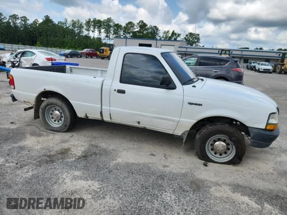 ✅ 1999 Ford Ranger XL • VIN: 1FTYR10VXXTA98828 • Lot: 63062485. Wystawiony na Copart z przebiegiem 131 722 mil. Bezpłatny archiwum sprzedaży aukcyjnych z USA i szczegółowy raport historii pojazdu na DreamBid. Zdjęcie 4.