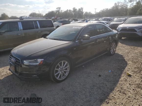 ✅ 2015 Audi A4 Premium Plus • VIN: WAUFFAFL3FN043126 • Лот: 93134335. Опубликован ранее на Copart с пробегом 127 503 миль. Бесплатный доступ к архиву аукционных продаж из США и подробный отчёт об истории автомобиля на DreamBid. Изображение 1.