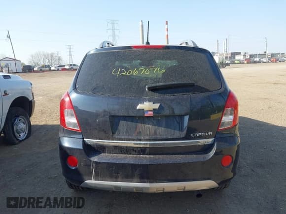 ✅ 2014 Chevrolet Captiva Sport LTZ • VIN: 3GNAL4EK5ES610674 • Lot: 42067076. Wystawiony na IAAI z przebiegiem 107 889 mil. Bezpłatny archiwum sprzedaży aukcyjnych z USA i szczegółowy raport historii pojazdu na DreamBid. Zdjęcie 17.