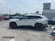 ✅ 2024 BMW XM • VIN: 5YM23CS0XR9U57042 • Lot: 42438088. Wystawiony na IAAI z przebiegiem 2 888 mil. Bezpłatny archiwum sprzedaży aukcyjnych z USA i szczegółowy raport historii pojazdu na DreamBid. Zdjęcie 15.