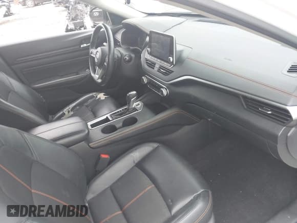 ✅ 2020 Nissan Altima SR • VIN: 1N4BL4CV2LC142714 • Lot: 43329440. Listed on IAAI with 139,084 mi. Free auction sales archive from the USA and detailed vehicle history report at DreamBid. Image 5.