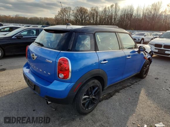 ✅ 2014 MINI Countryman • VIN: WMWZB3C51EWR40481 • Lot: 93923675. Wystawiony na Copart z przebiegiem Nie podano. Bezpłatny archiwum sprzedaży aukcyjnych z USA i szczegółowy raport historii pojazdu na DreamBid. Zdjęcie 3.