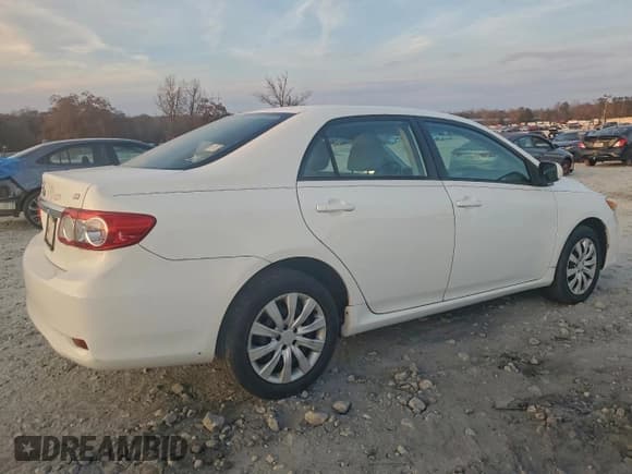 ✅ 2012 Toyota Corolla LE • VIN: 2T1BU4EE1CC801653 • Lot: 93652455. Wystawiony na Copart z przebiegiem 103 394 mil. Bezpłatny archiwum sprzedaży aukcyjnych z USA i szczegółowy raport historii pojazdu na DreamBid. Zdjęcie 3.