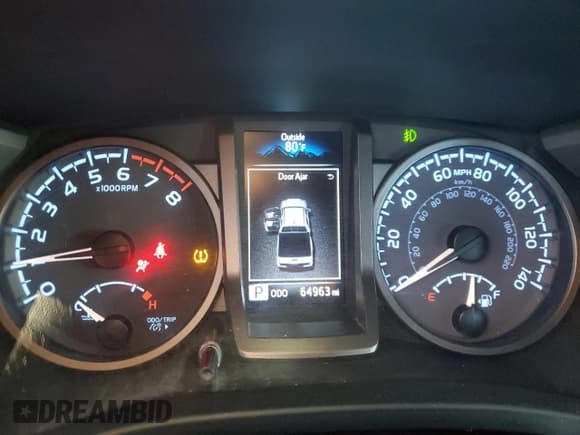 ✅ 2023 Toyota Tacoma TRD Sport • VIN: 3TMCZ5AN0PM635575 • Lot: 90259205. Wystawiony na Copart z przebiegiem 64 963 mil. Bezpłatny archiwum sprzedaży aukcyjnych z USA i szczegółowy raport historii pojazdu na DreamBid. Zdjęcie 9.