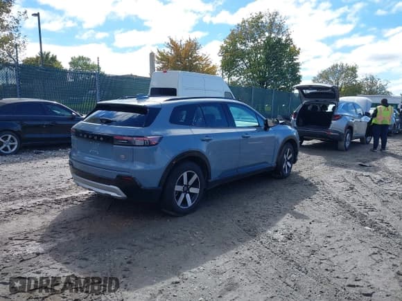 ✅ 2024 Honda Prologue Touring • VIN: 3GPKHXRJ2RS544929 • Lot: 43448881. Listed on IAAI with 4,549 mi. Free auction sales archive from the USA and detailed vehicle history report at DreamBid. Image 4.