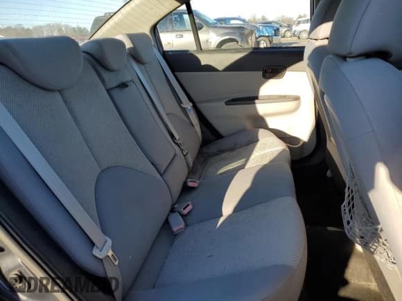 ✅ 2010 Hyundai Accent GLS • VIN: KMHCN4AC6AU470070 • Лот: 88598445. Опубликован ранее на Copart с пробегом 83 482 миль. Бесплатный доступ к архиву аукционных продаж из США и подробный отчёт об истории автомобиля на DreamBid. Изображение 11.