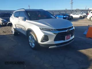 ✅ 2022 Chevrolet Blazer LT • VIN: 3GNKBCR42NS127270 • Lot: 43481761. Listed on IAAI with 47,879 mi. Free auction sales archive from the USA and detailed vehicle history report at DreamBid. Image 1.
