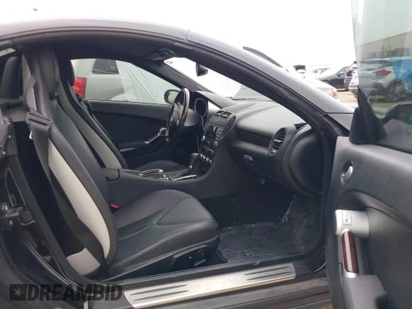 ✅ 2008 Mercedes-Benz SLK 280 • VIN: WDBWK54F78F178141 • Lot: 41934088. Wystawiony na IAAI z przebiegiem 95 982 mil. Bezpłatny archiwum sprzedaży aukcyjnych z USA i szczegółowy raport historii pojazdu na DreamBid. Zdjęcie 5.