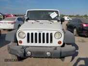 ✅ 2013 Jeep Wrangler Unlimited Sport • VIN: 1C4HJWDG6DL515650 • Lot: 43366686. Wystawiony na IAAI z przebiegiem 254 656 mil. Bezpłatny archiwum sprzedaży aukcyjnych z USA i szczegółowy raport historii pojazdu na DreamBid. Zdjęcie 12.