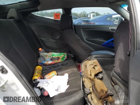 ✅ 2017 Hyundai Veloster • VIN: KMHTC6AD0HU304907 • Lot: 76679584. Wystawiony na Copart z przebiegiem Nie podano. Bezpłatny archiwum sprzedaży aukcyjnych z USA i szczegółowy raport historii pojazdu na DreamBid. Zdjęcie 10.