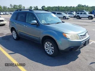 ✅ 2013 Subaru Forester X Premium • VIN: JF2SHADCXDG423937 • Lot: 42549385. Wystawiony na IAAI z przebiegiem 203 576 mil. Bezpłatny archiwum sprzedaży aukcyjnych z USA i szczegółowy raport historii pojazdu na DreamBid. Zdjęcie 1.