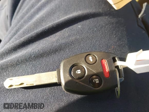 ✅ 2012 Honda Accord EX-L • VIN: 1HGCP2F83CA181984 • Lot: 43639713. Listed on IAAI with 148,078 mi. Free auction sales archive from the USA and detailed vehicle history report at DreamBid. Image 11.