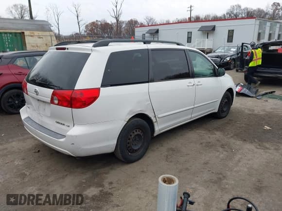✅ 2006 Toyota Sienna LE • VIN: 5TDZA23C16S508621 • Lot: 43785368. Listed on IAAI with 407,186 mi. Free auction sales archive from the USA and detailed vehicle history report at DreamBid. Image 4.