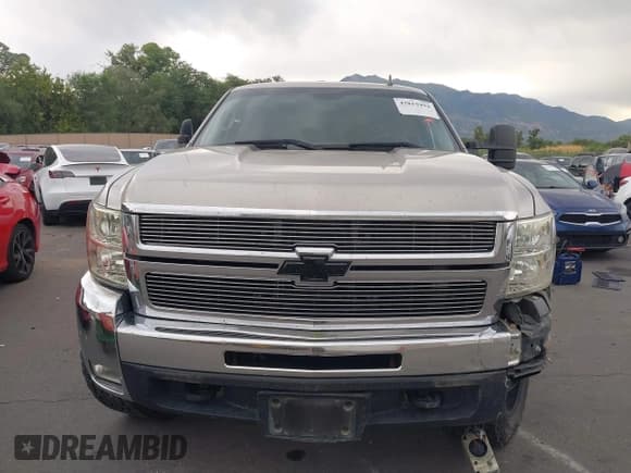 ✅ 2008 Chevrolet Silverado 2500HD LTZ • VIN: 1GCHK23638F227748 • Лот: 42819494. Опубликован ранее на IAAI с пробегом 160 045 миль. Бесплатный доступ к архиву аукционных продаж из США и подробный отчёт об истории автомобиля на DreamBid. Изображение 12.