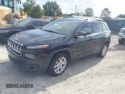 ✅ 2018 Jeep Cherokee Latitude • VIN: 1C4PJLCB4JD595102 • Lot: 43359901. Wystawiony na IAAI z przebiegiem Nie podano. Bezpłatny archiwum sprzedaży aukcyjnych z USA i szczegółowy raport historii pojazdu na DreamBid. Zdjęcie 17.
