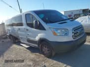 ✅ 2017 Ford Transit XL • VIN: 1FBZX2ZM5HKA20740 • Lot: 41144911. Wystawiony na IAAI z przebiegiem 201 936 mil. Bezpłatny archiwum sprzedaży aukcyjnych z USA i szczegółowy raport historii pojazdu na DreamBid. Zdjęcie 1.