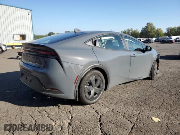 2024 Toyota Prius LE with VIN JTDADABU8R3017400, listed as a Copart auction lot 84013455 with 3,141 mi miles and Salvage title. Bid and sale history available at DreamBid. Image 3.