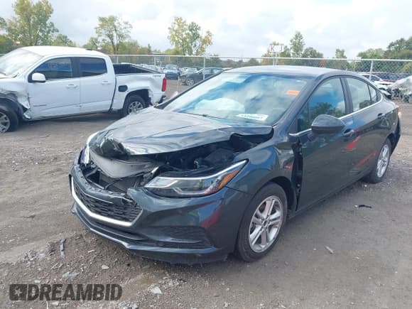 ✅ 2018 Chevrolet Cruze LT • VIN: 1G1BE5SM0J7209778 • Лот: 43290097. Опубликован ранее на IAAI с пробегом 47 625 миль. Бесплатный доступ к архиву аукционных продаж из США и подробный отчёт об истории автомобиля на DreamBid. Изображение 2.
