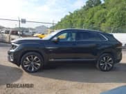 ✅ 2024 Volkswagen Atlas SEL Premium R-Line • VIN: 1V2FE2CA4RC255157 • Lot: 42960616. Listed on IAAI with 18,606 mi. Free auction sales archive from the USA and detailed vehicle history report at DreamBid. Image 14.