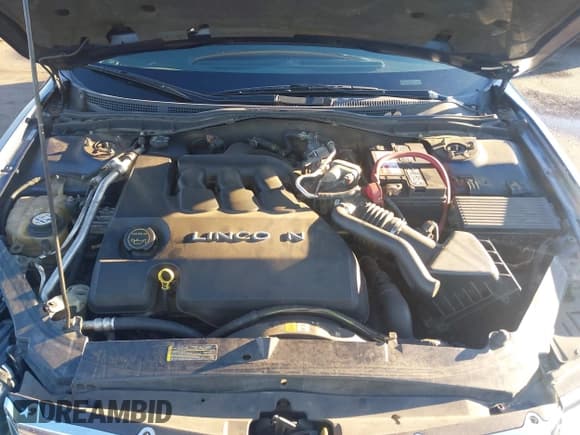 ✅ 2006 Lincoln Zephyr • VIN: 3LNHM26156R611715 • Lot: 41330153. Listed on IAAI with 232,823 mi. Free auction sales archive from the USA and detailed vehicle history report at DreamBid. Image 10.