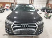 ✅ 2018 Audi Q7 Premium Plus • VIN: WA1LAAF78JD045194 • Lot: 43611769. Wystawiony na IAAI z przebiegiem 145 309 mil. Bezpłatny archiwum sprzedaży aukcyjnych z USA i szczegółowy raport historii pojazdu na DreamBid. Zdjęcie 12.