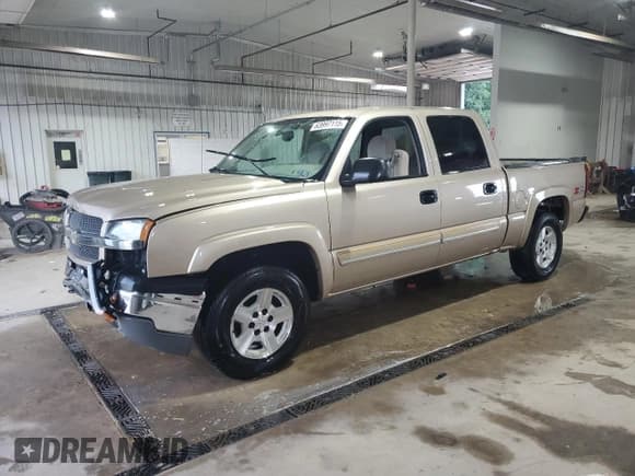 ✅ 2004 Chevrolet Silverado 1500 LS • VIN: 2GCEK13TX41418555 • Lot: 63997115. Wystawiony na Copart z przebiegiem 172 329 mil. Bezpłatny archiwum sprzedaży aukcyjnych z USA i szczegółowy raport historii pojazdu na DreamBid. Zdjęcie 1.