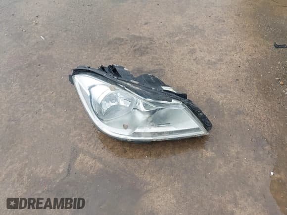 ✅ 2014 Mercedes-Benz C 250 Sport • VIN: WDDGF4HBXEA965658 • Lot: 42660203. Listed on IAAI with 96,754 mi. Free auction sales archive from the USA and detailed vehicle history report at DreamBid. Image 19.