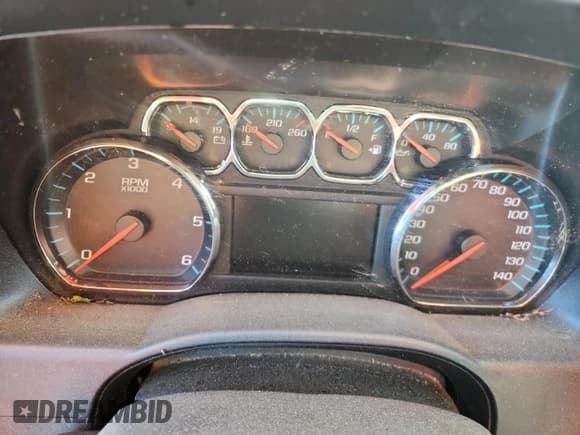 ✅ 2018 Chevrolet Silverado 1500 LT • VIN: 1GCVKREC4JZ239703 • Lot: 84910215. Wystawiony na Copart z przebiegiem Nie podano. Bezpłatny archiwum sprzedaży aukcyjnych z USA i szczegółowy raport historii pojazdu na DreamBid. Zdjęcie 9.