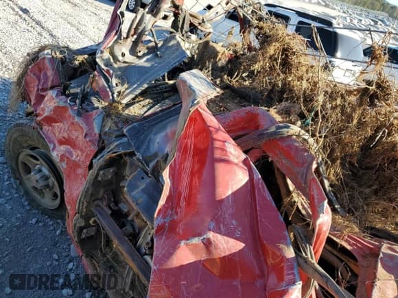 2001 Chevrolet Silverado 1500 с VIN 1GCEK14W61Z235620, выставлен на аукционе Copart как лот 76887924 с пробегом Не указан миль и На запчасти • Non repairable. История ставок и продаж доступна на DreamBid. Изображение 8.