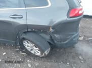 ✅ 2016 Jeep Cherokee Latitude • VIN: 1C4PJMCB4GW141886 • Lot: 41215064. Listed on IAAI with 122,794 mi. Free auction sales archive from the USA and detailed vehicle history report at DreamBid. Image 6.