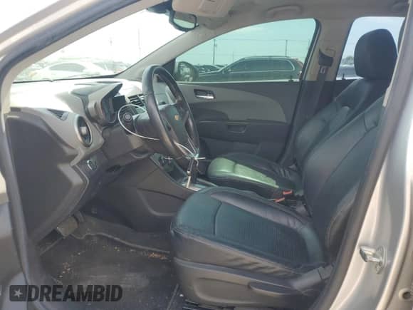 2012 Chevrolet Sonic LTZ с VIN 1G1JE5SH8C4108328, выставлен на аукционе Copart как лот 80509915 с пробегом 111 625 миль миль и Списание • Salvage title. История ставок и продаж доступна на DreamBid. Изображение 7.