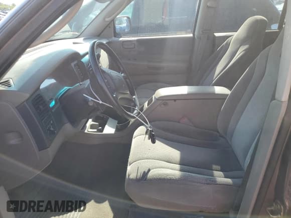 ✅ 2001 Dodge Dakota Sport • VIN: 1B7GL2AN41S219951 • Lot: 70732775. Wystawiony na Copart z przebiegiem 120 285 mil. Bezpłatny archiwum sprzedaży aukcyjnych z USA i szczegółowy raport historii pojazdu na DreamBid. Zdjęcie 7.