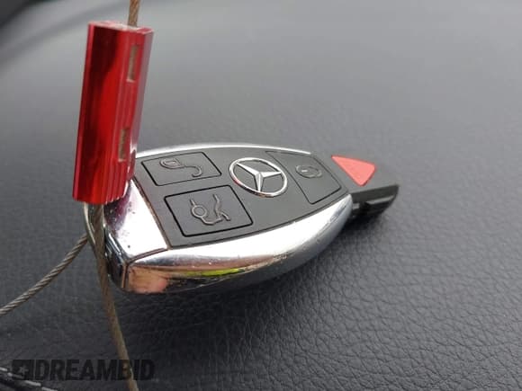 ✅ 2017 Mercedes-Benz C 300 • VIN: WDDWJ4JB2HF394954 • Lot: 42071770. Listed on IAAI with 94,804 mi. Free auction sales archive from the USA and detailed vehicle history report at DreamBid. Image 11.